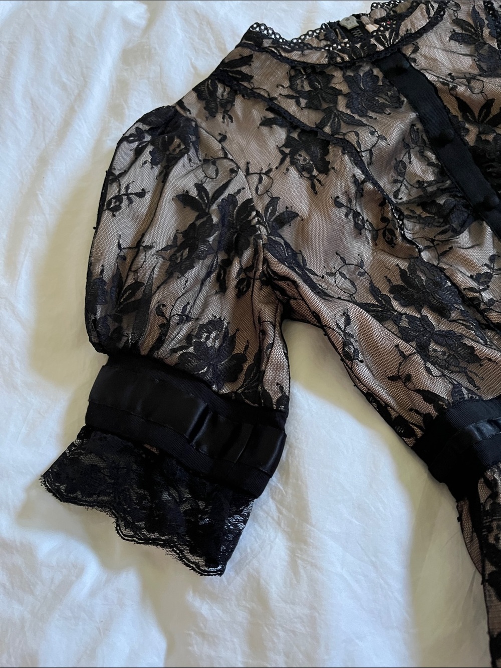 Twelve by Twelve Los Angeles floral lace overlay full length puff sleeve blouse - Picture 3 of 13